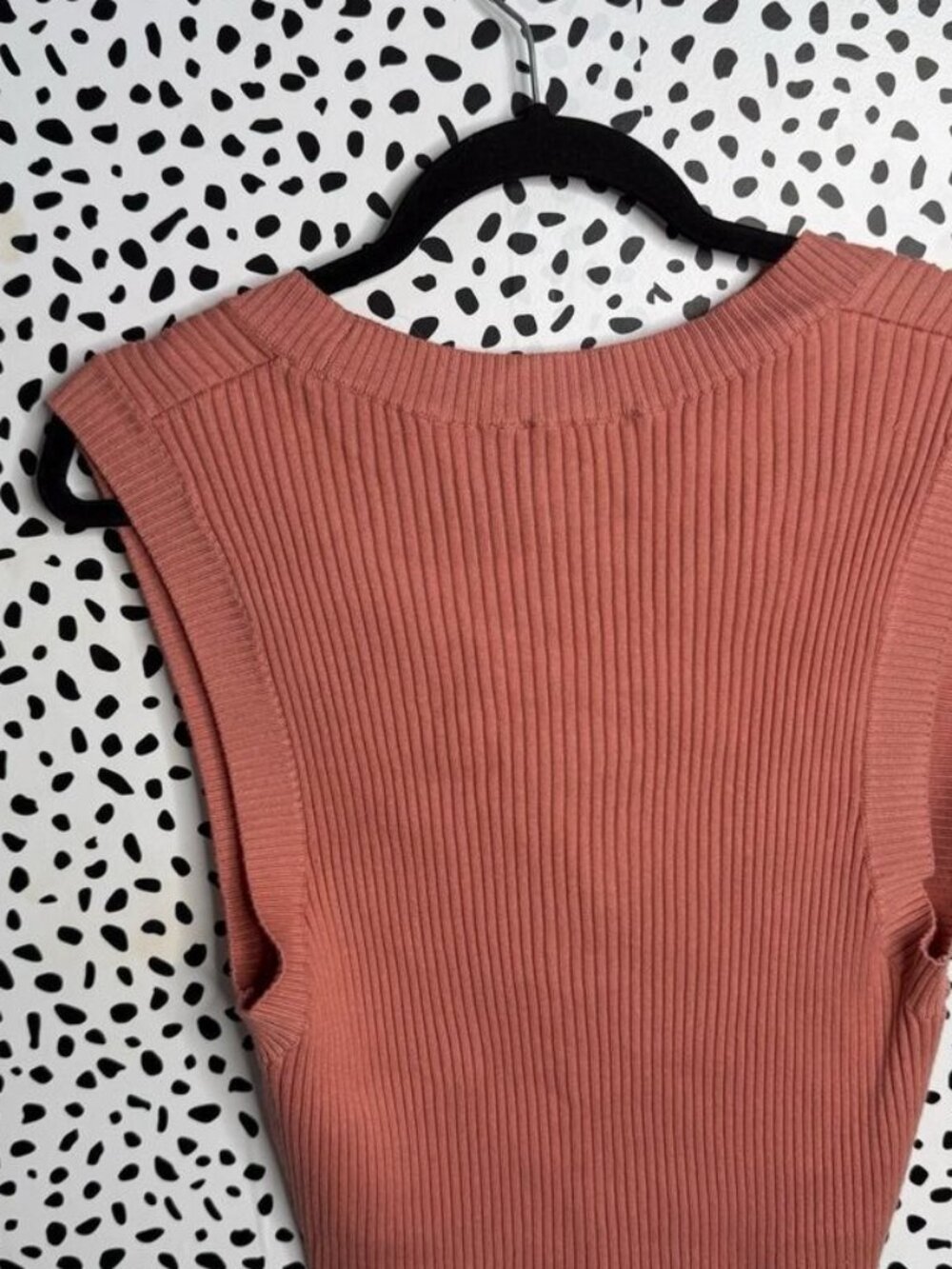Womens Sweater Vest Top Button Front Knit Ribbed M Pink - Picture 2 of 3